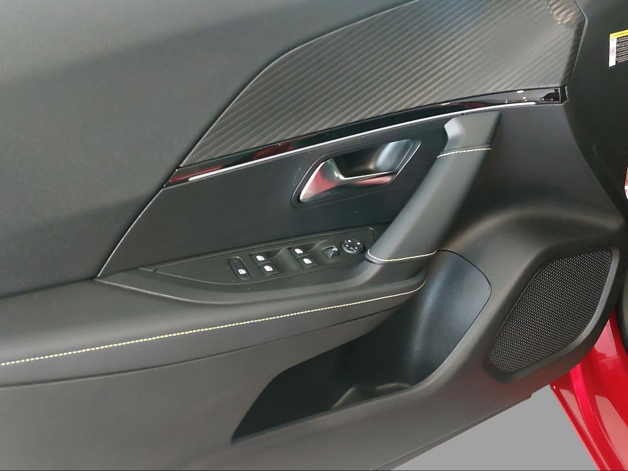 Peugeot 2008 GT Line Puretech 130 S&S BVM6 - Foto 2