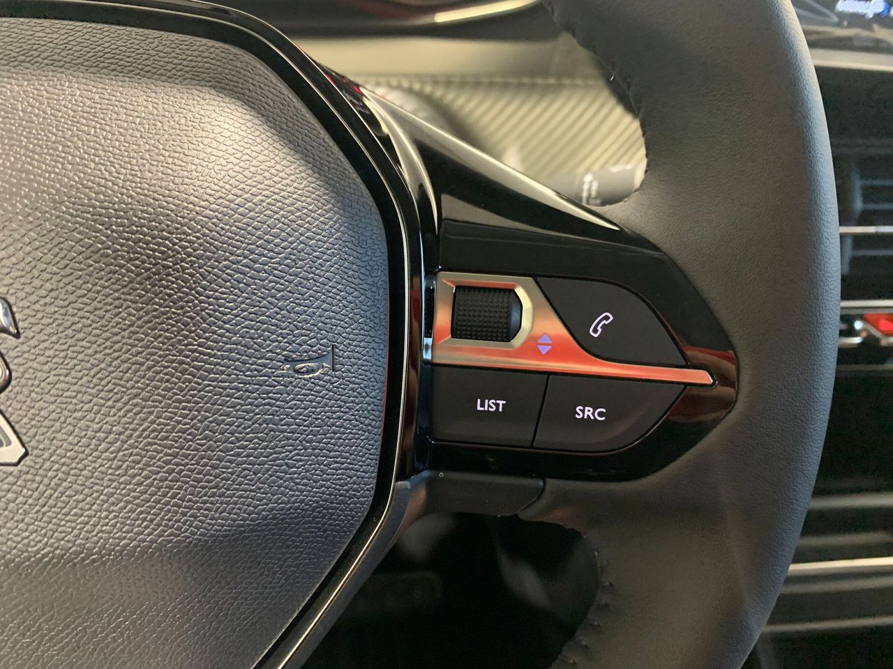 Peugeot 208 PureTech 73kW (100CV) Allure - Foto 2