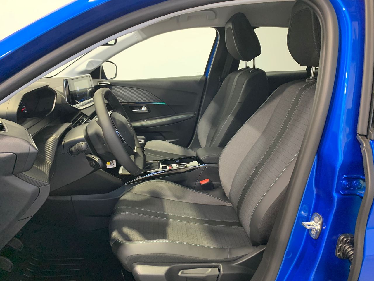 Peugeot 208 PureTech 73kW (100CV) Allure - Foto 2