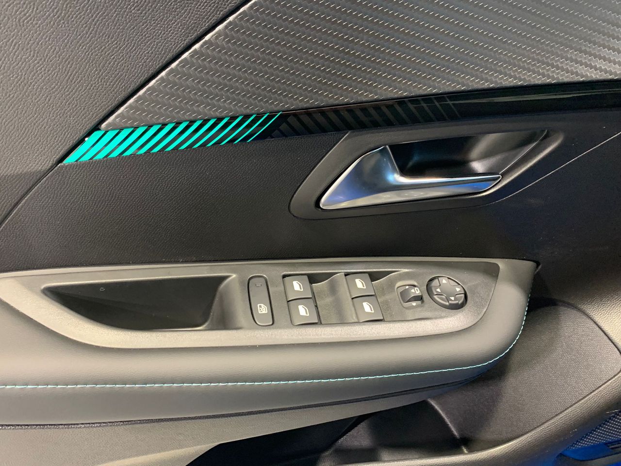 Peugeot 208 PureTech 73kW (100CV) Allure - Foto 2