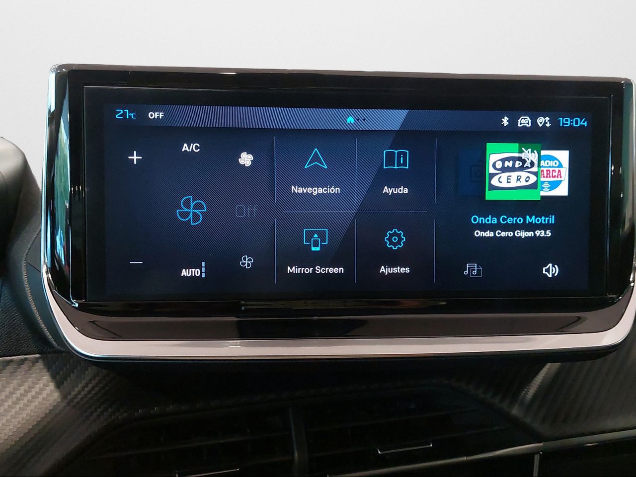 Peugeot 208 Allure HYBRID 100 eDCS6 - Foto 2