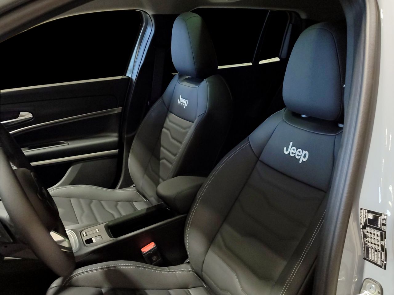 Jeep Avenger 1.2 eHybrid 74kW (100CV) Summit - Foto 2