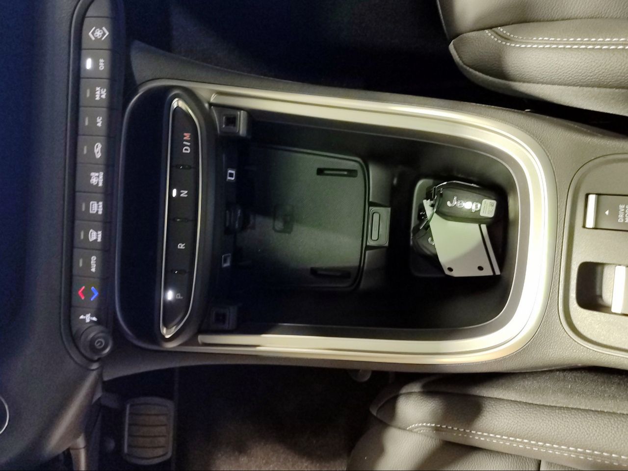 Jeep Avenger 1.2 eHybrid 74kW (100CV) Summit - Foto 2