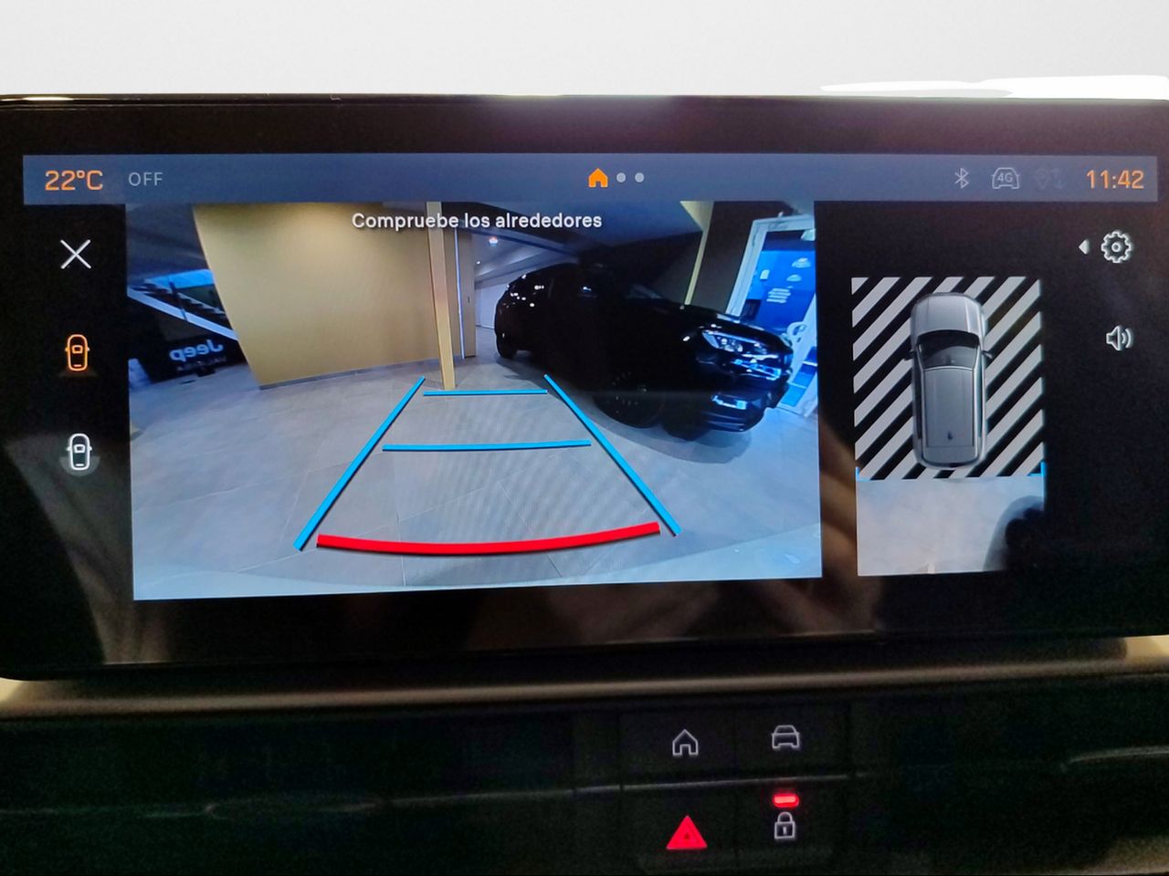 Jeep Avenger 1.2 eHybrid 74kW (100CV) Summit - Foto 2