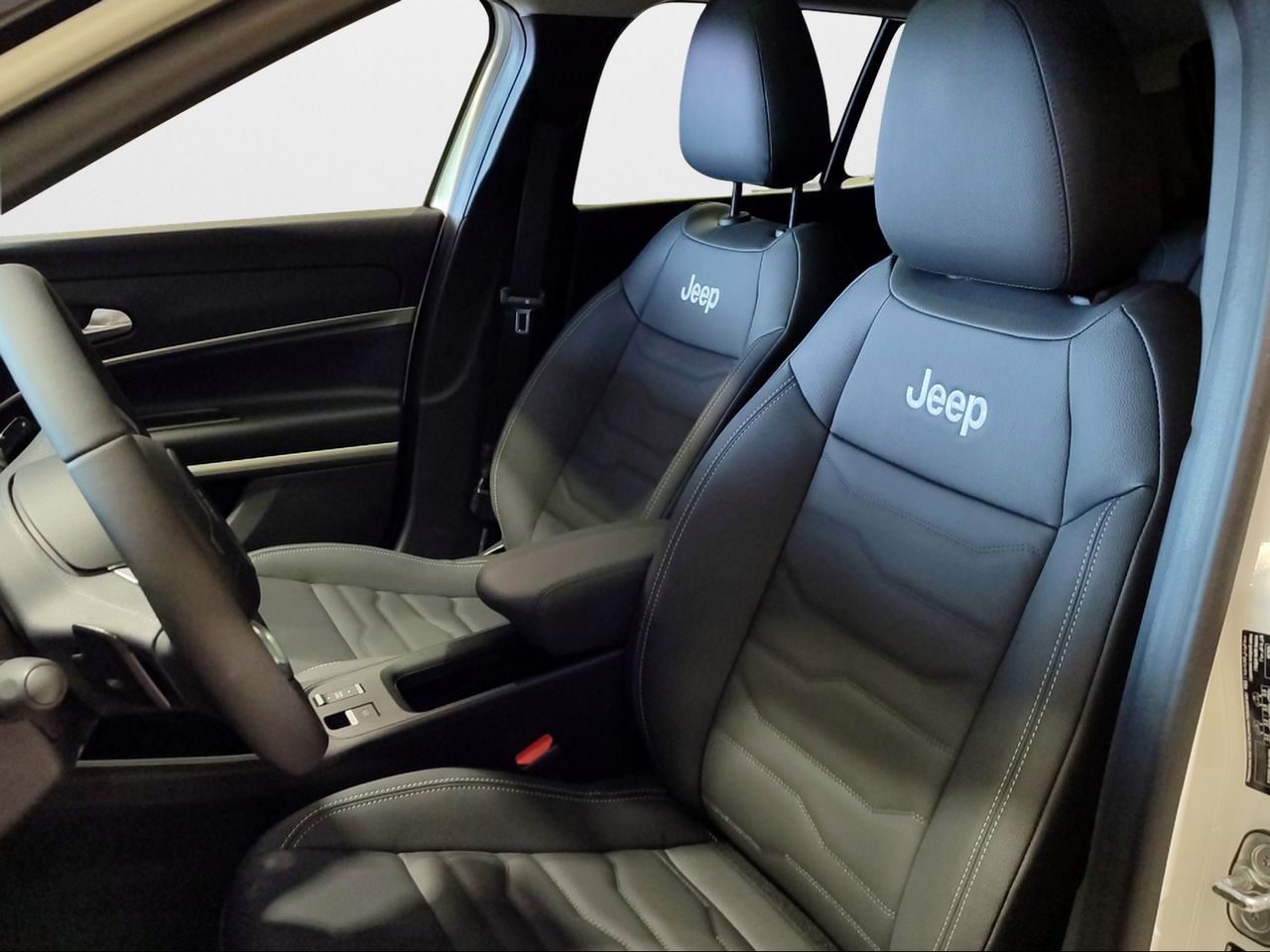 Jeep Avenger 1.2 eHybrid 74kW (100CV) Summit - Foto 2