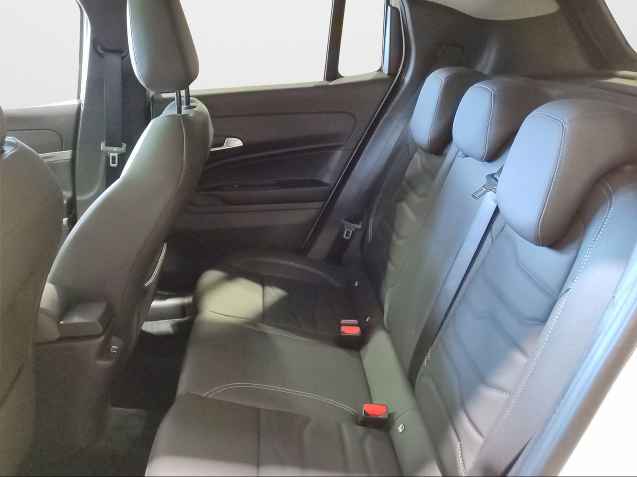 Jeep Avenger 1.2 eHybrid 74kW (100CV) Summit - Foto 2