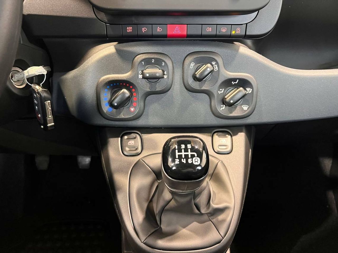 Fiat Panda Panda Urban Hybrid 1.0 51kw (70CV) - Foto 2