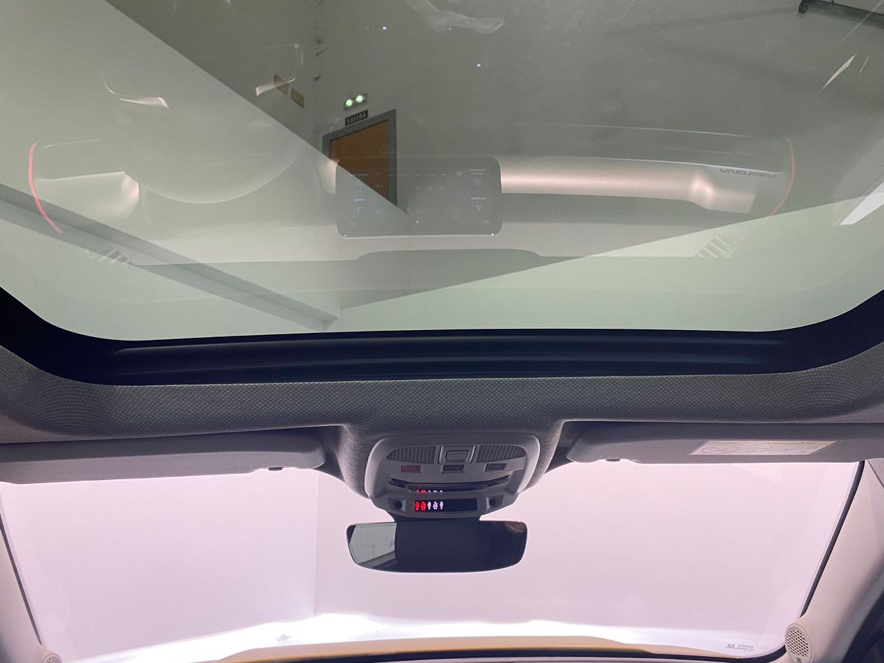 Jeep Avenger 1.2 eHybrid 74kW (100CV) Summit - Foto 2