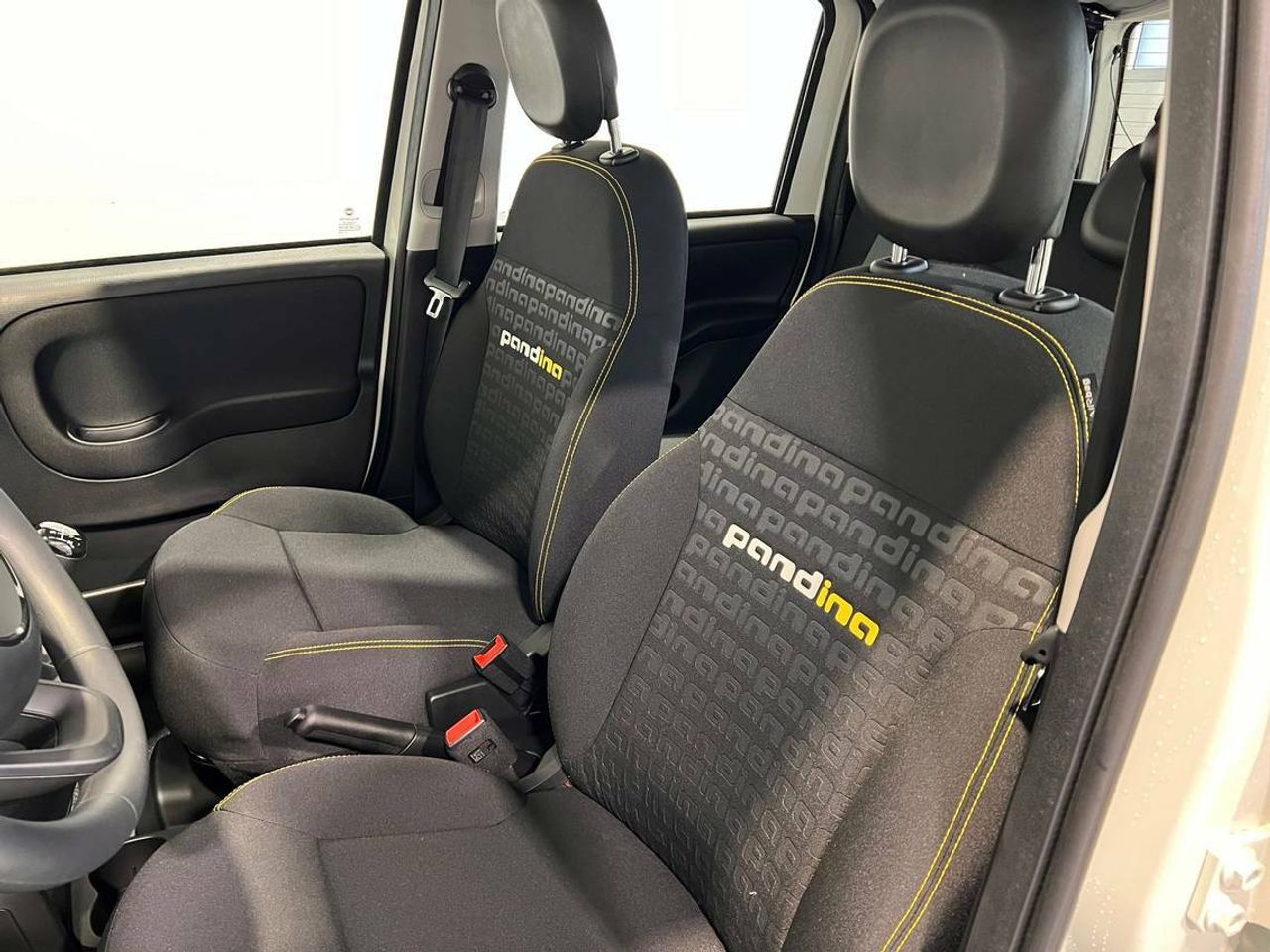 Fiat Panda Panda Urban Hybrid 1.0 51kw (70CV) - Foto 2