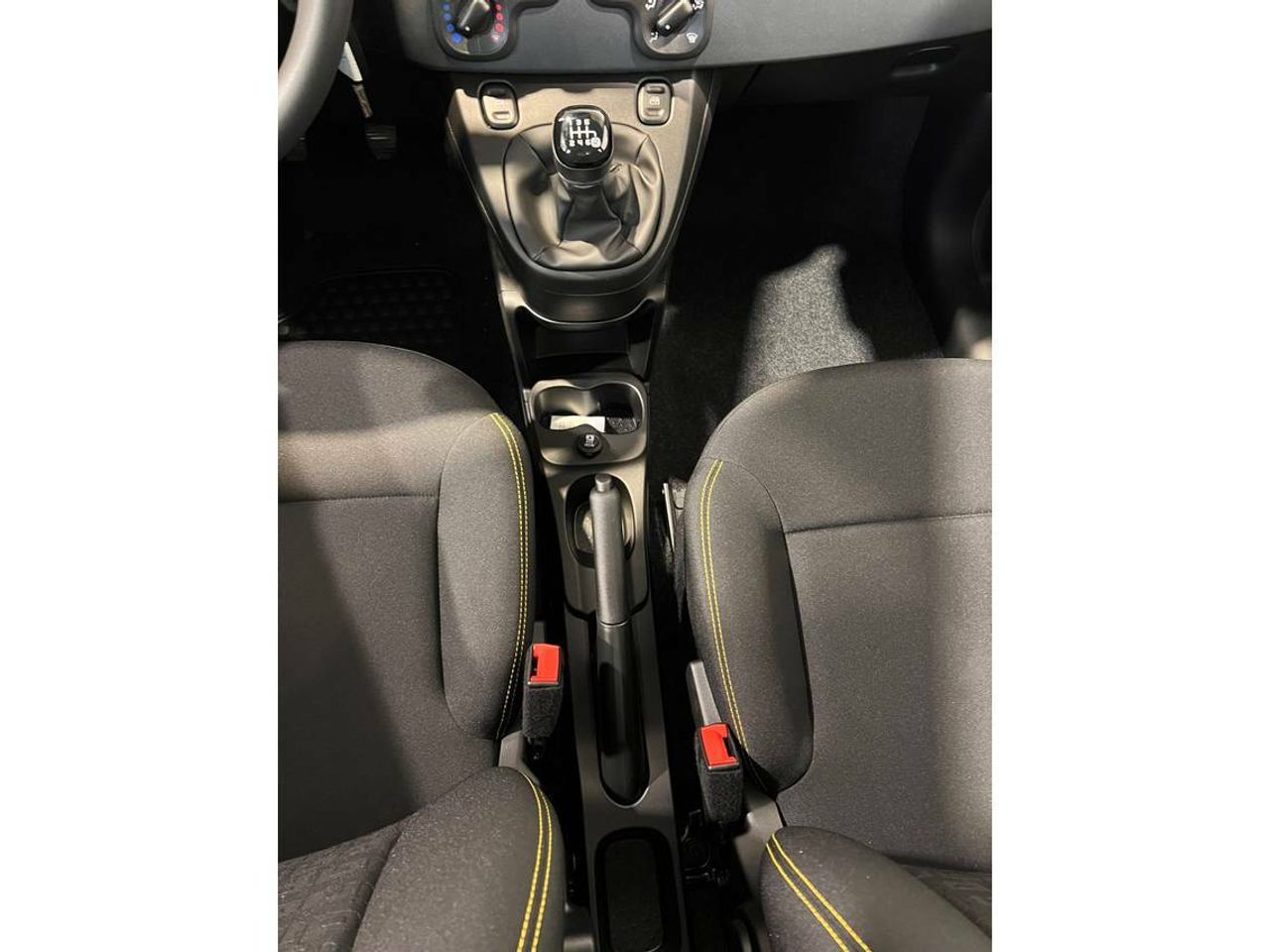 Fiat Panda Panda Urban Hybrid 1.0 51kw (70CV) - Foto 2