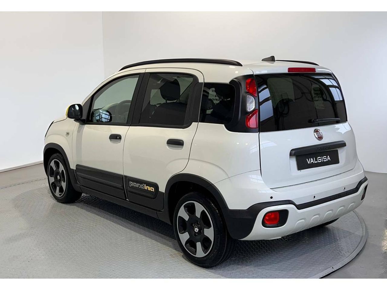Fiat Panda Pandina 1.0 Hybrid 51kW (70cv) - Foto 2