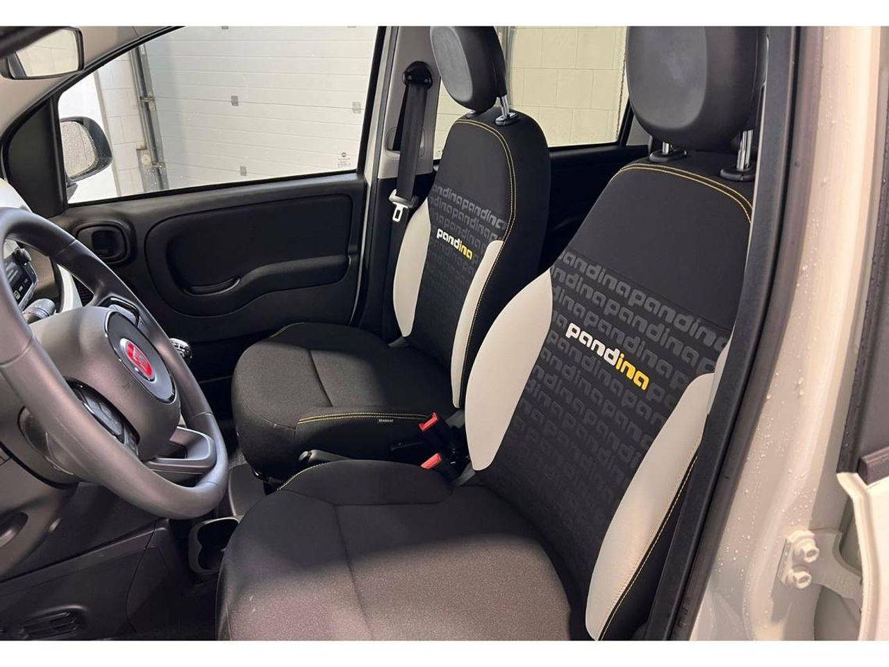 Fiat Panda Pandina 1.0 Hybrid 51kW (70cv) - Foto 2