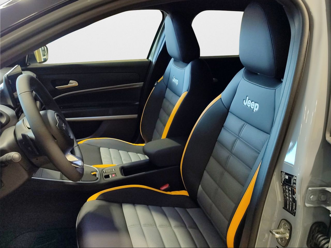 Jeep Avenger 1.2 eHybrid 4xe 145CV T. North Face - Foto 2