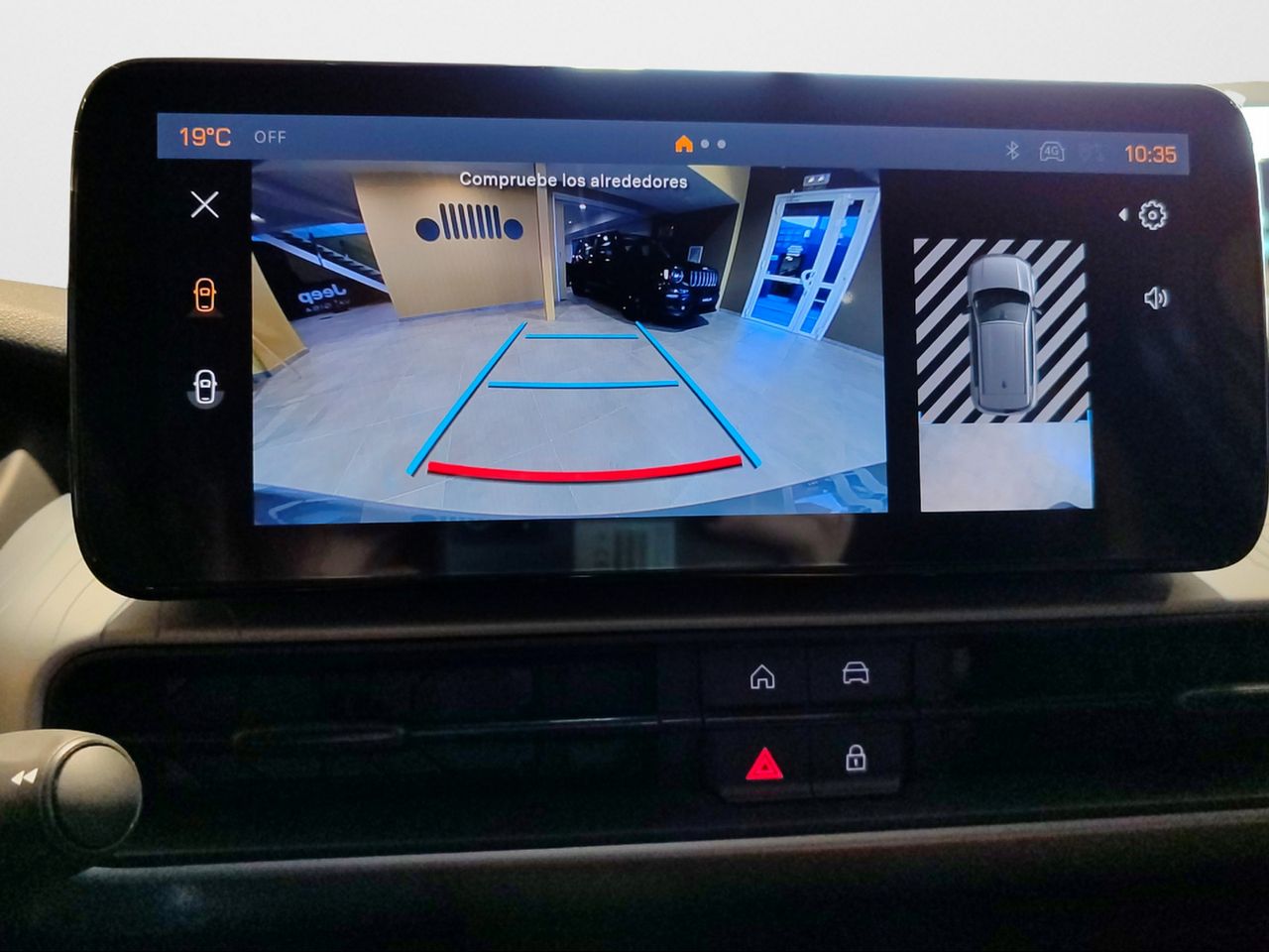 Jeep Avenger 1.2 eHybrid 4xe 145CV T. North Face - Foto 2