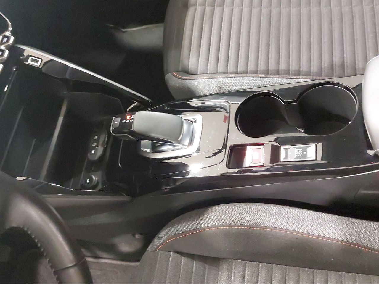 Peugeot e-208 Eléctrico Active Pack - Foto 2