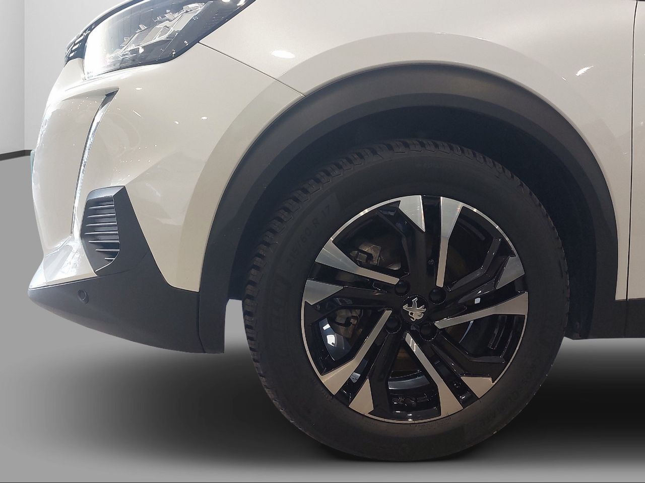 Peugeot e-2008 Eléctrico Allure - Foto 2