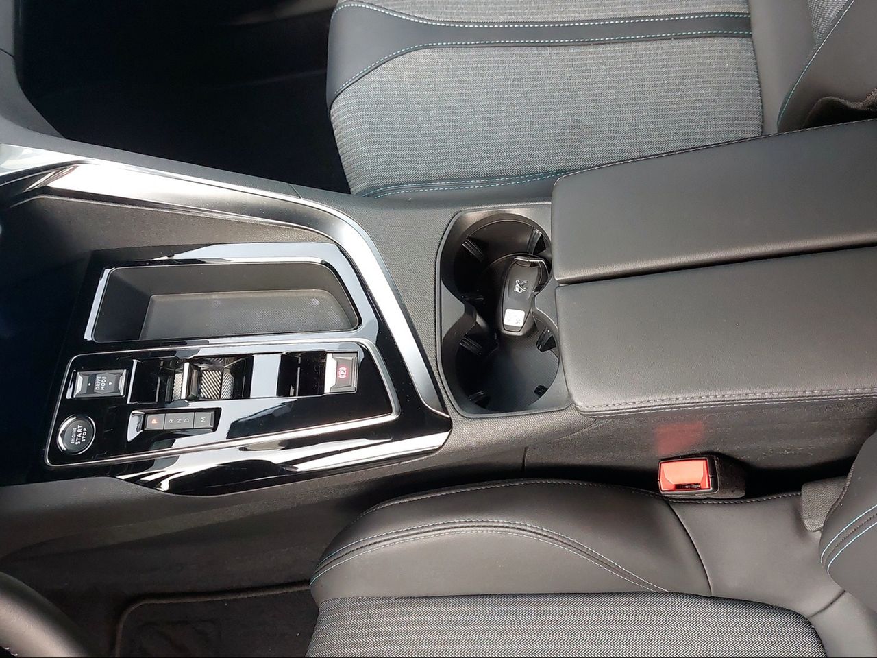 Peugeot 3008 1.5 BlueHDi 96kW S&S Allure Pack EAT8 - Foto 2