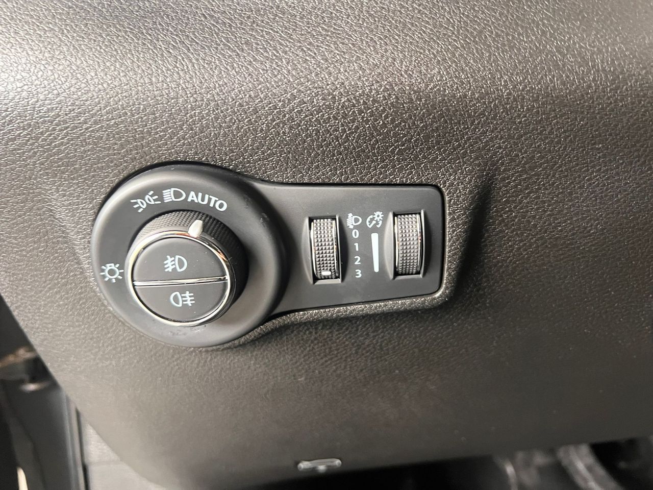 Jeep Compass 1.3 Gse T4 96kW (130CV) Limited MT FWD - Foto 2