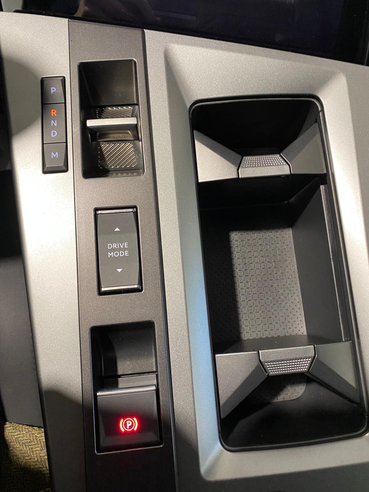 Opel Grandland GS 1.2T XHT Hybrid eDCT6 S/S 145 CV - Foto 2