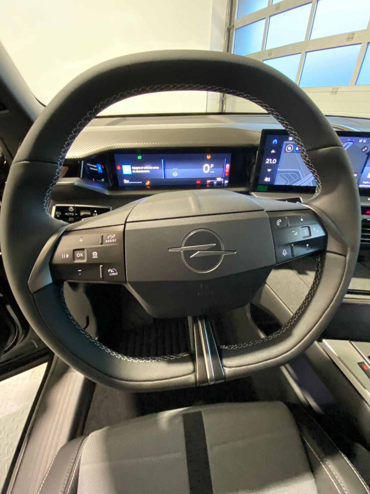 Opel Grandland GS 1.2T XHT Hybrid eDCT6 S/S 145 CV - Foto 2