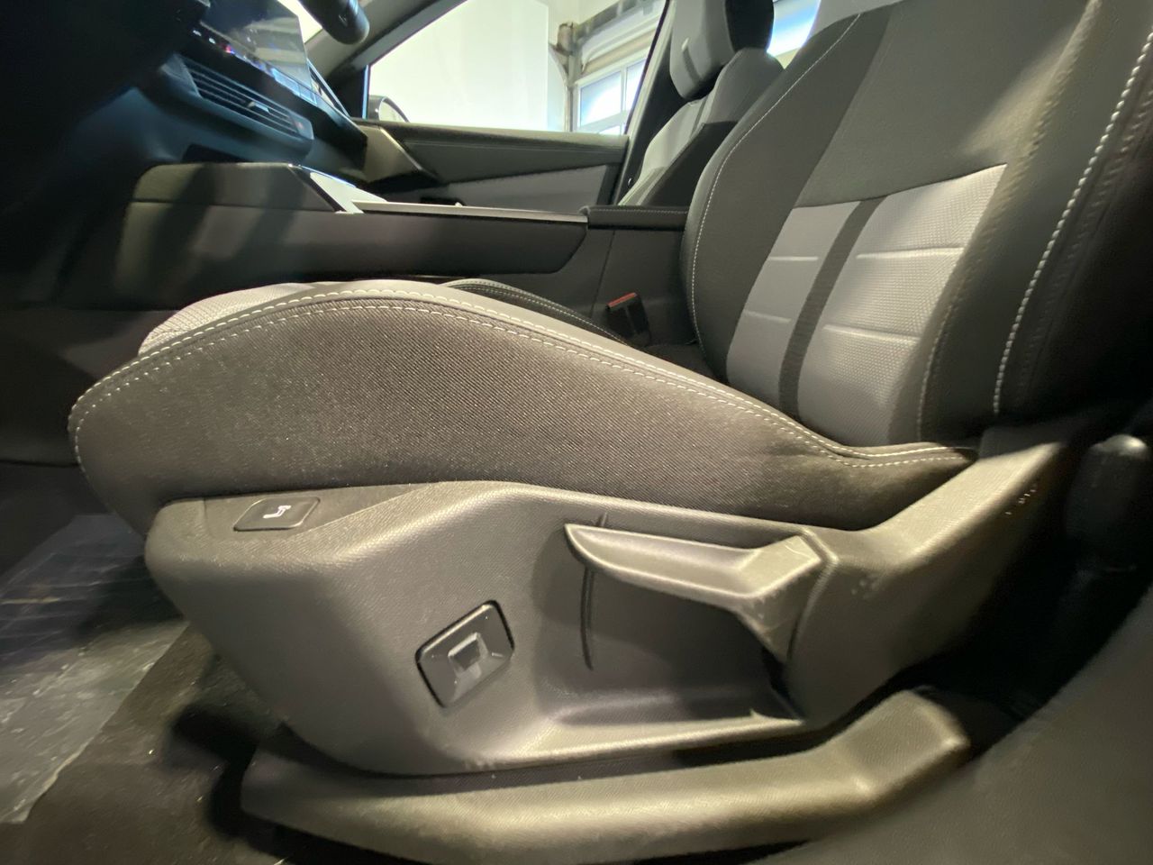 Opel Grandland GS 1.2T XHT Hybrid eDCT6 S/S - Foto 2