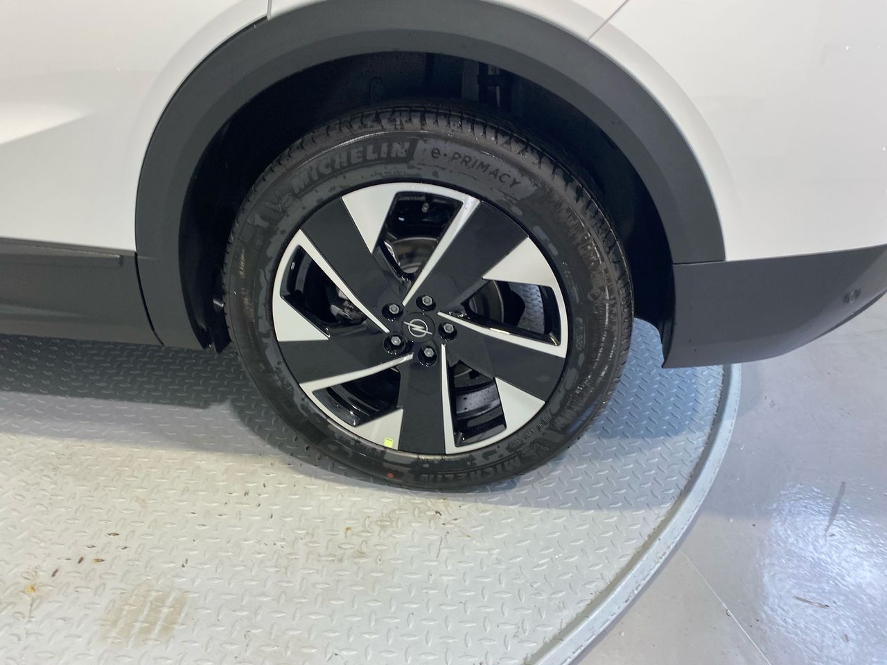 Opel Grandland GS 1.2T XHT Hybrid eDCT6 S/S - Foto 2