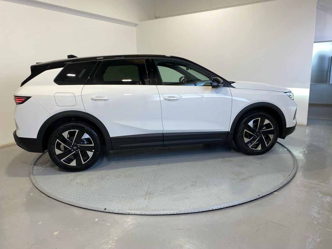 Opel Grandland GS 1.2T XHT Hybrid eDCT6 S/S - Foto 2