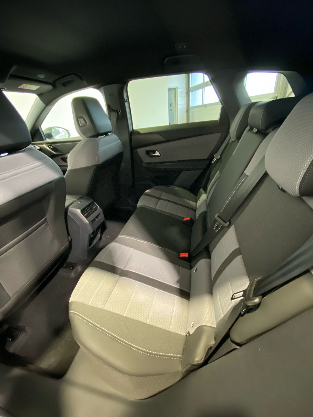 Opel Grandland GS 1.2T XHT Hybrid eDCT6 S/S - Foto 2