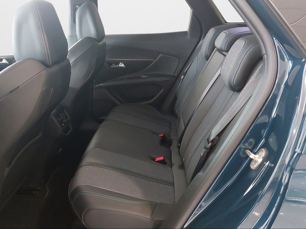 Peugeot 3008 1.5 BlueHDi 96kW (130CV) S&S Allure - Foto 2