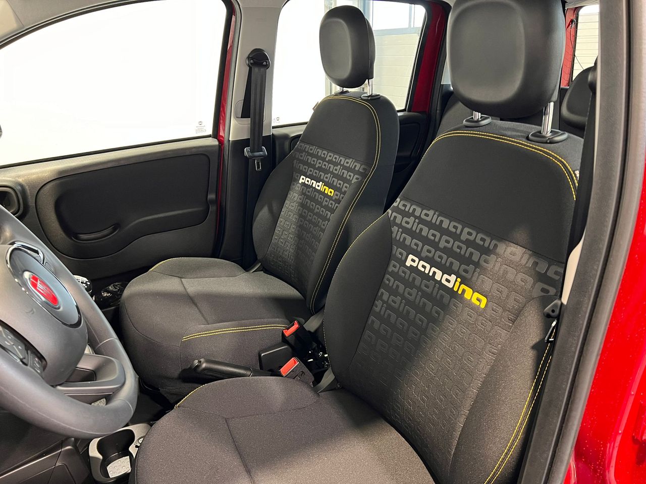 Fiat Panda Pandina 1.0 Hybrid 51kW (70cv) - Foto 2