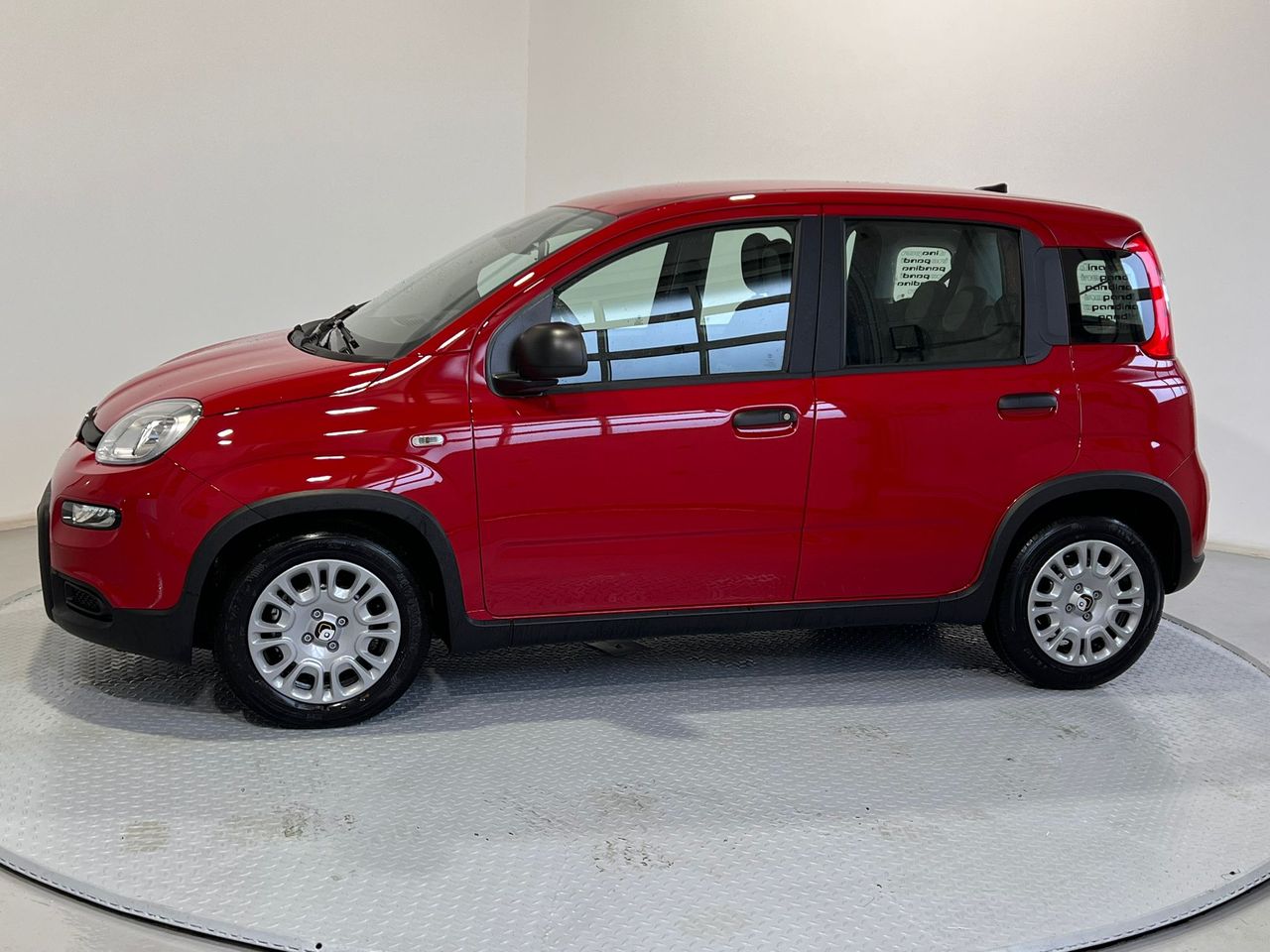Fiat Panda Pandina 1.0 Hybrid 51kW (70cv) - Foto 2