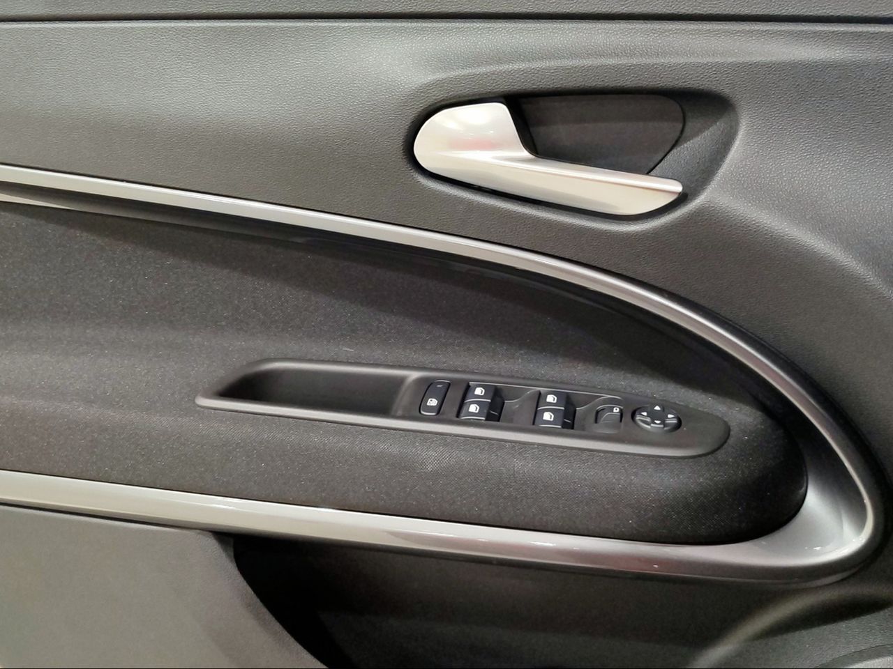 Fiat 600 MHEV Icon 1.2 81kW (110CV) DDCT - Foto 2