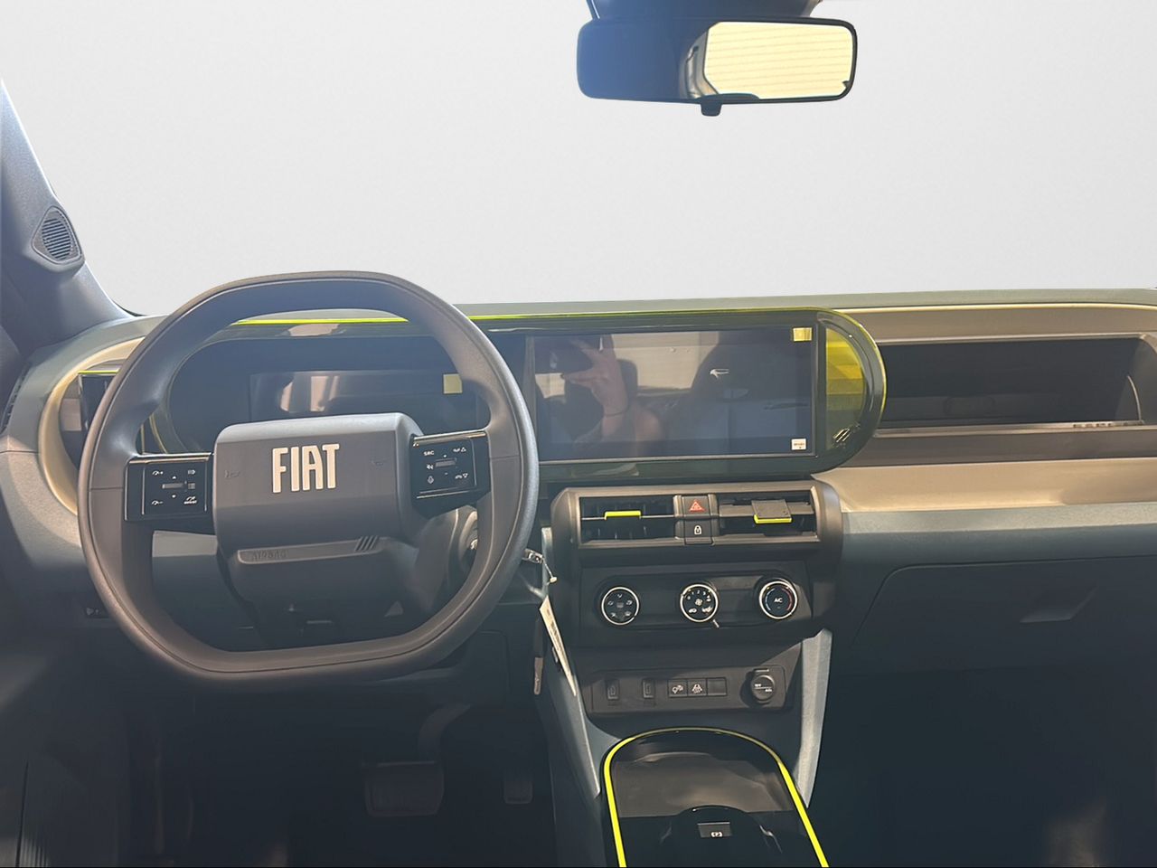 Fiat Grande Panda Icon MHEV 74kW (100cv) - Foto 2