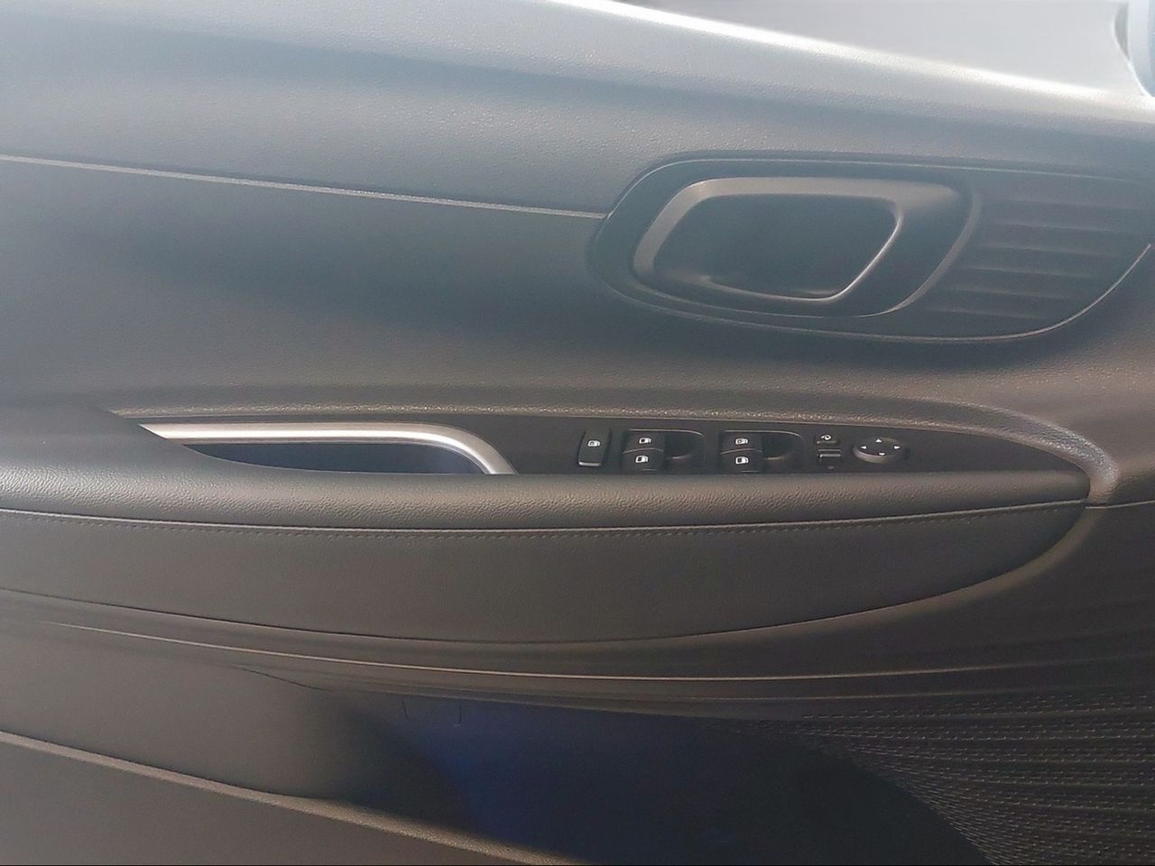 Hyundai Bayon 1.0 TGDI 74kW (100CV) 48V Maxx - Foto 2