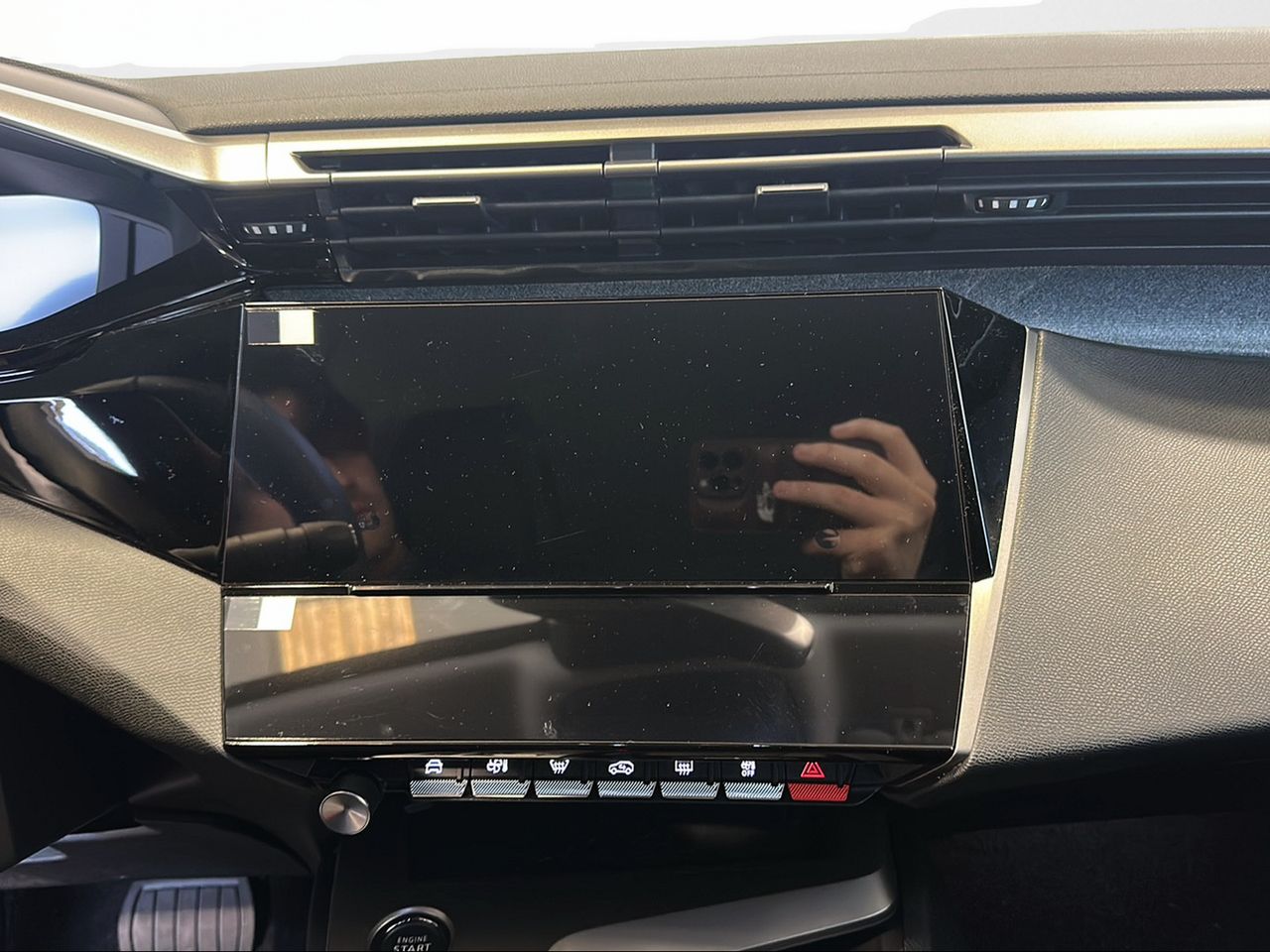 Peugeot 308 5P Allure Hybrid MHEV 145 e-DCS6 - Foto 2