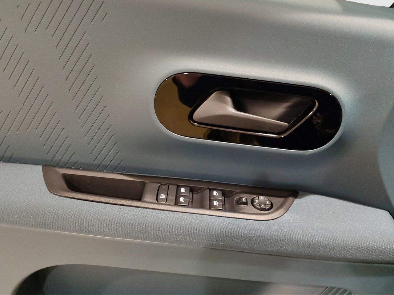 Fiat Grande Panda ICON MHEV 81kW (110cv) - Foto 2