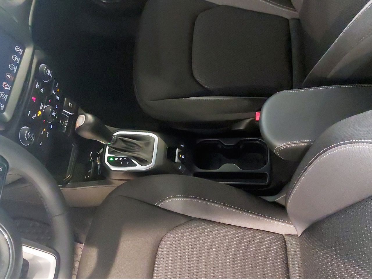 Jeep Renegade eHybrid 1.5 96kW(130CV) Limited ATX - Foto 2