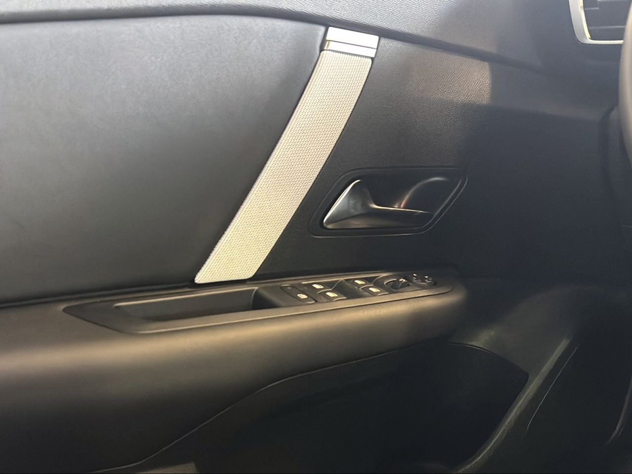 Citroën C4 Hybrid 145 ë-DCS6 Max - Foto 2