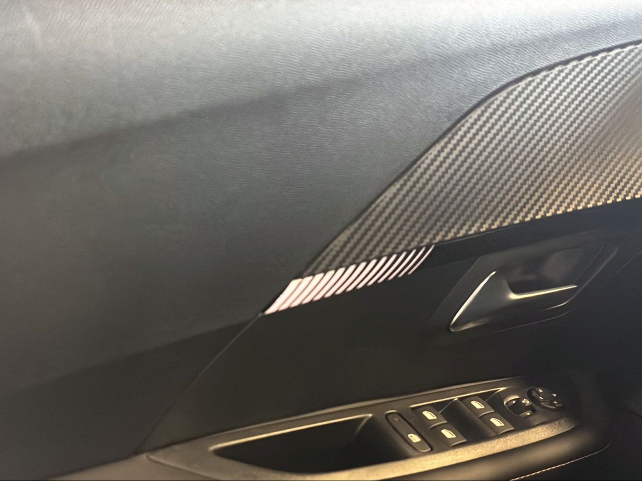 Peugeot 208 Allure HYBRID 110 eDCS6 - Foto 2