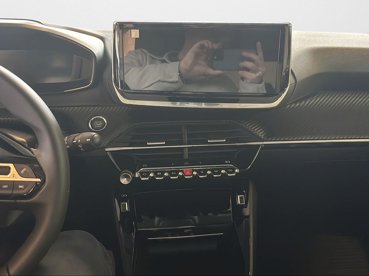 Peugeot 208 Allure HYBRID 110 eDCS6 - Foto 2