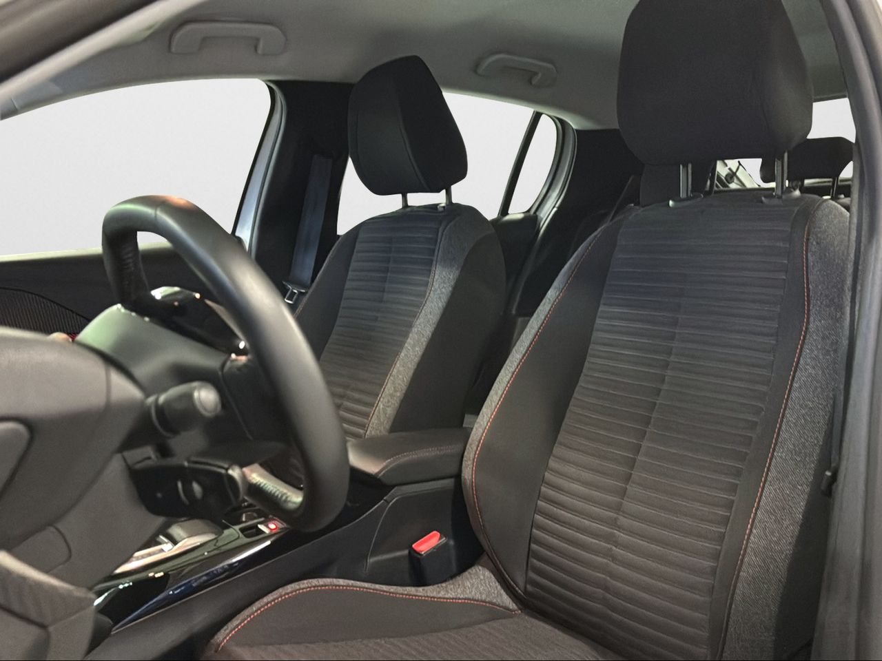 Peugeot 208 Eléctrico Active - Foto 2