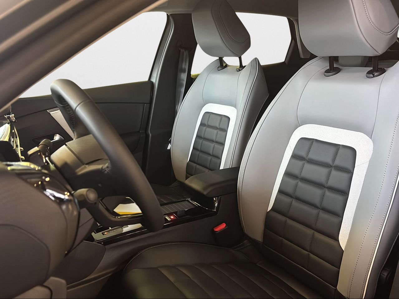 Citroën C4 Hybrid 145 ë-DCS6 Max - Foto 2