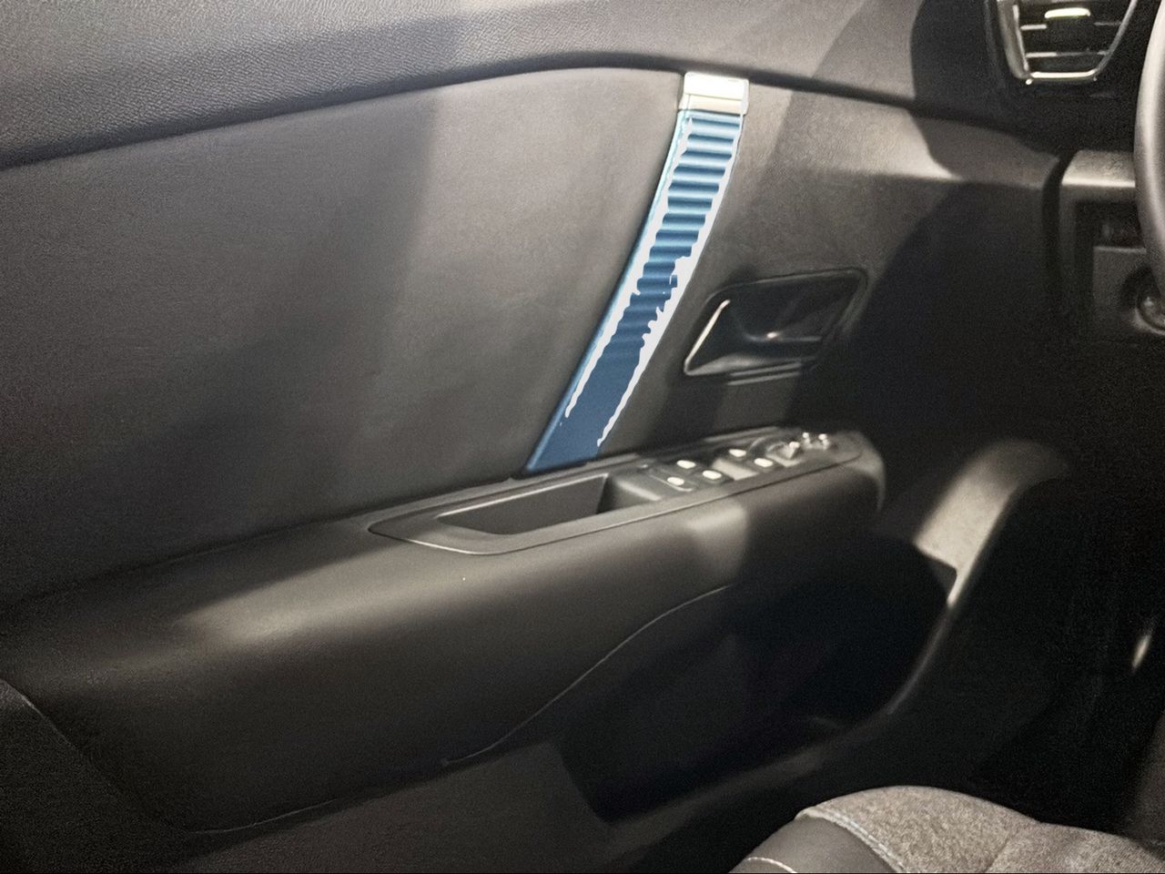 Citroën ë-C4 ë-C4 eléctrico 100kW 50kWh Shine - Foto 2