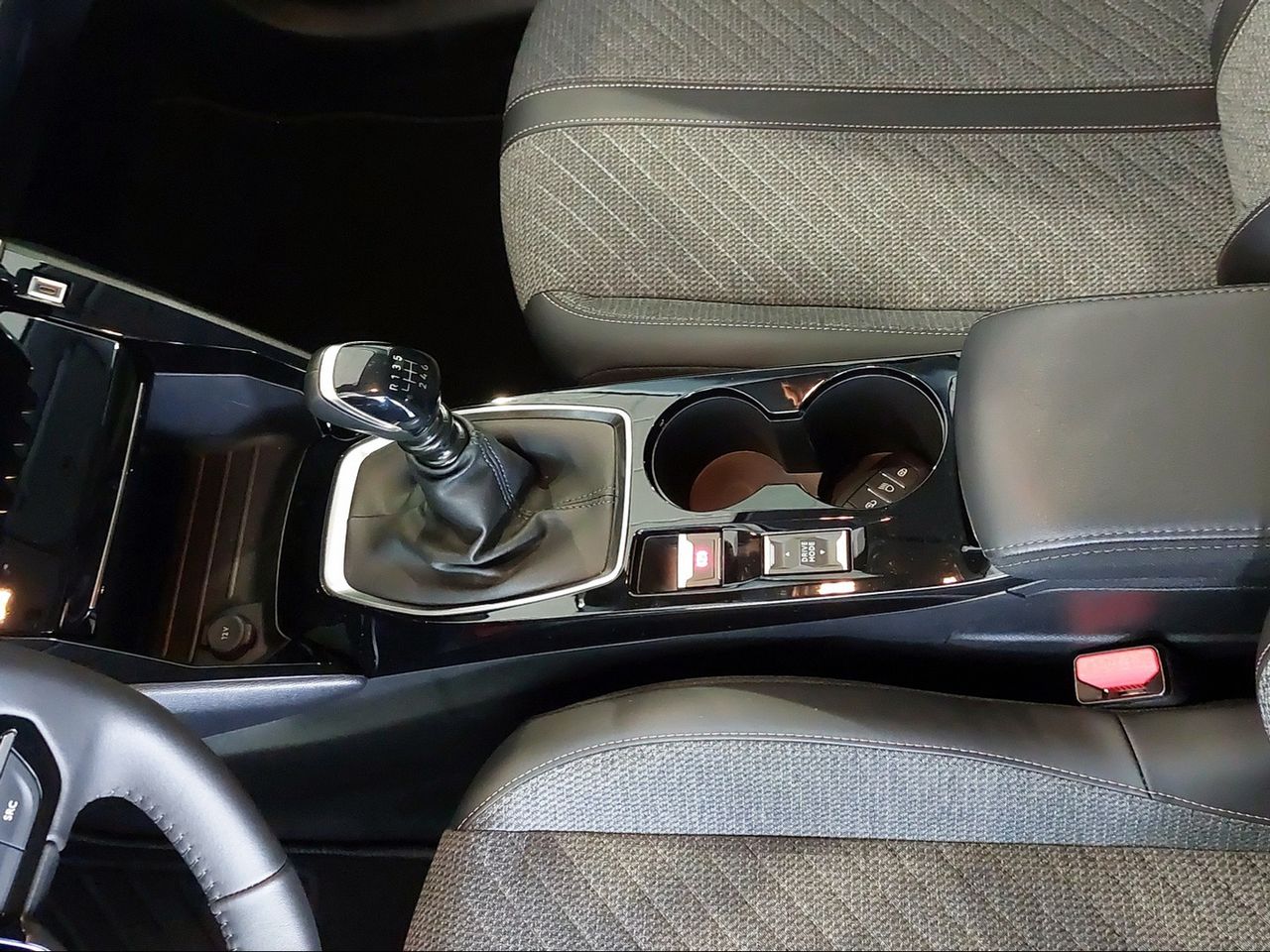 Peugeot 208 Allure Puretech 100 - Foto 2