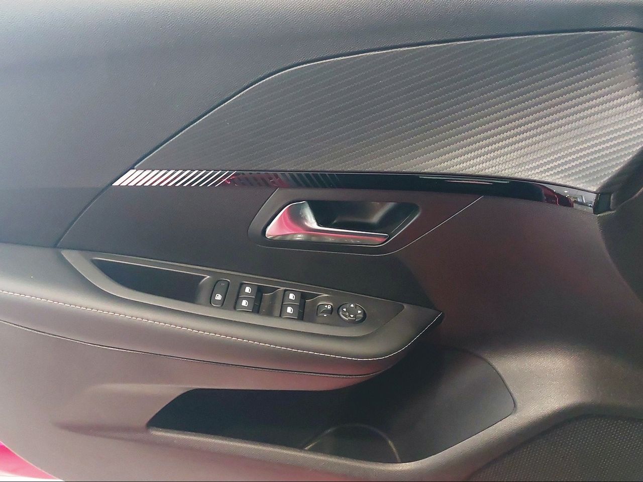 Peugeot 208 Allure Puretech 100 - Foto 2