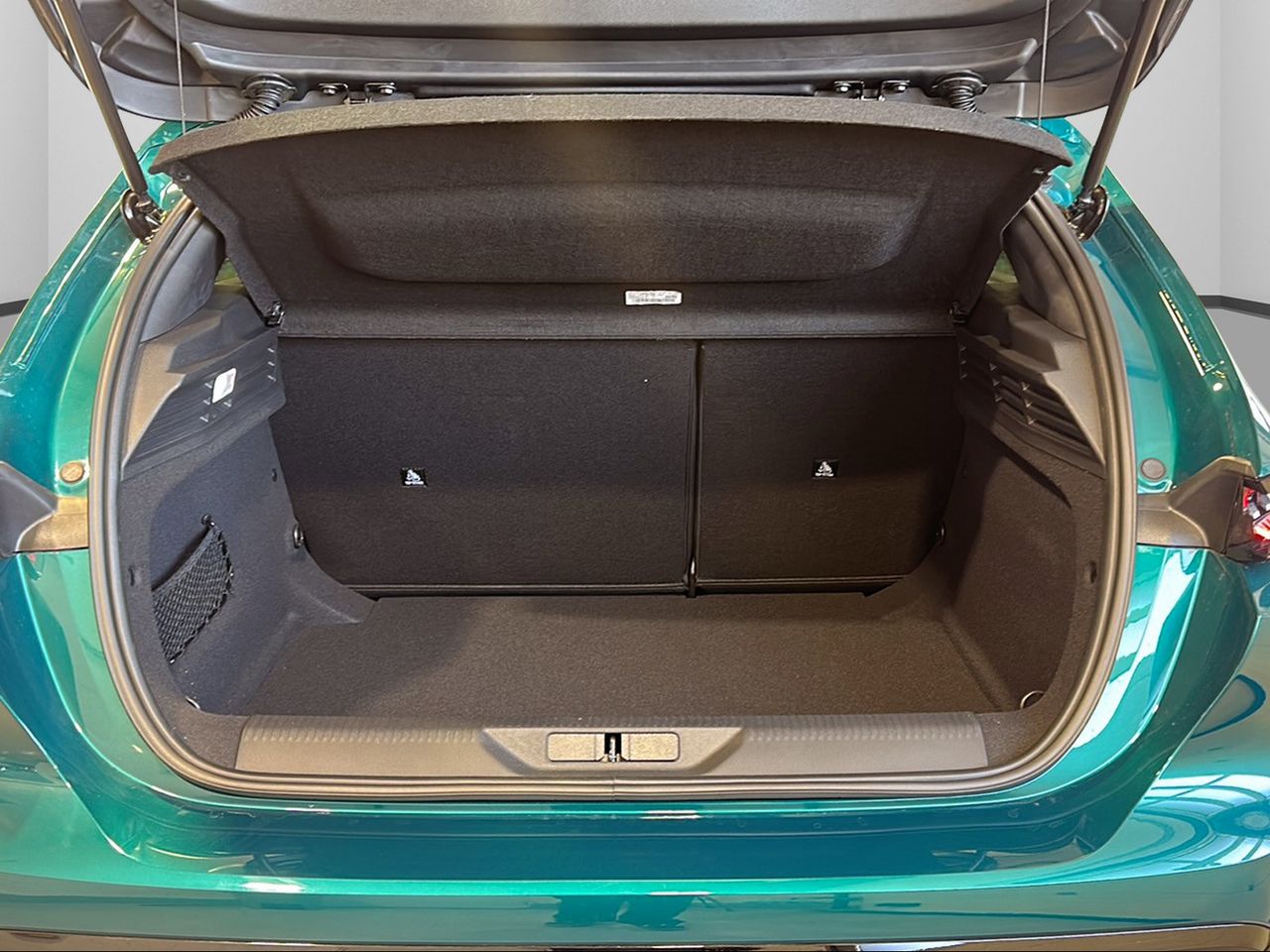 Peugeot 308 5P Allure Hybrid MHEV 145 e-DCS6 - Foto 2