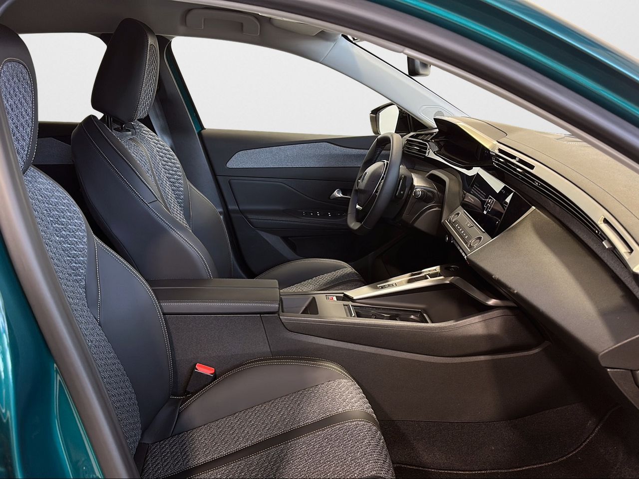 Peugeot 308 5P Allure Hybrid MHEV 145 e-DCS6 - Foto 2