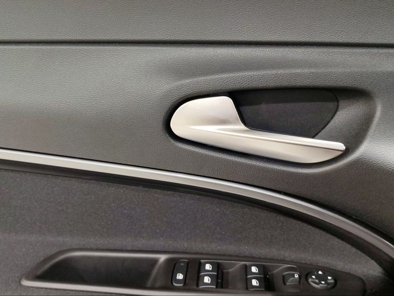 Fiat 600 600 MHEV La prima 1.2 106kW (145CV) DDCT - Foto 2