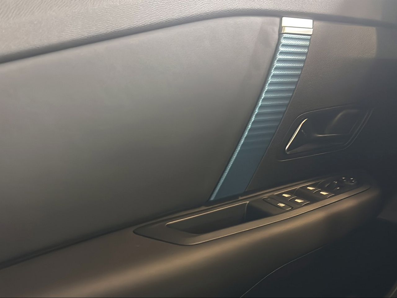Citroën ë-C4 X ë-C4 X eléctrico 100kW 50KWh Feel - Foto 2