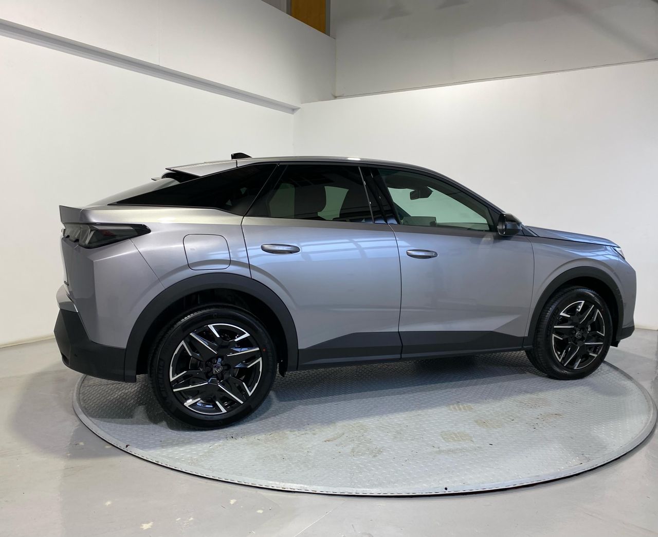 Peugeot 3008 Hybrid 1.2 107KW Allure Exclusive eDCS6 - Foto 2